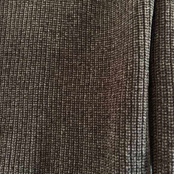 Intro♥️ grey sweater - Picture 2 of 5